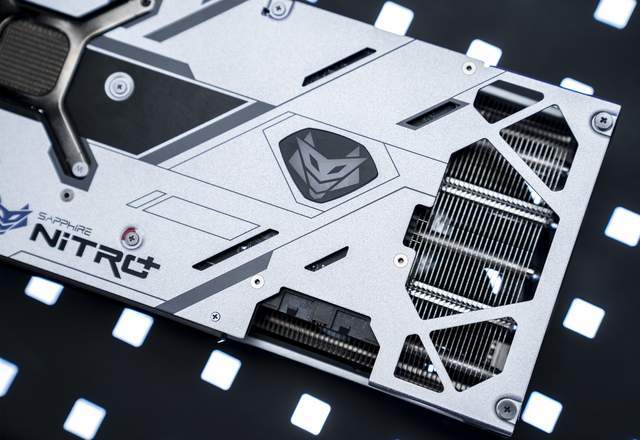 蓝宝石rx 6800超白金非公首测