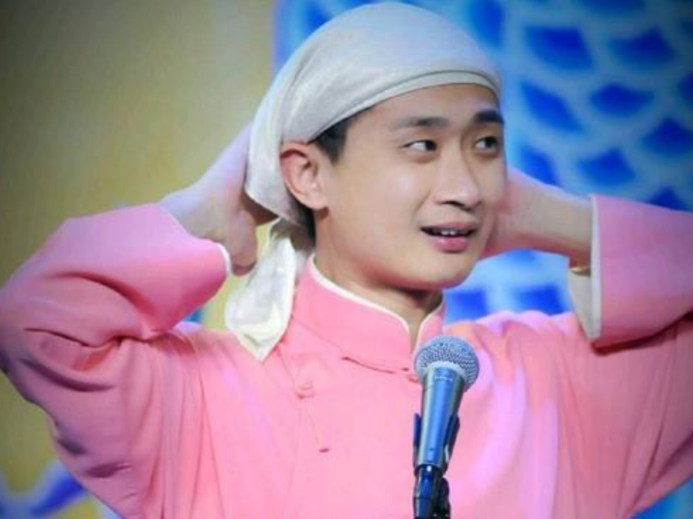 不就是薅头发吗?来啊!老娘头九哒!