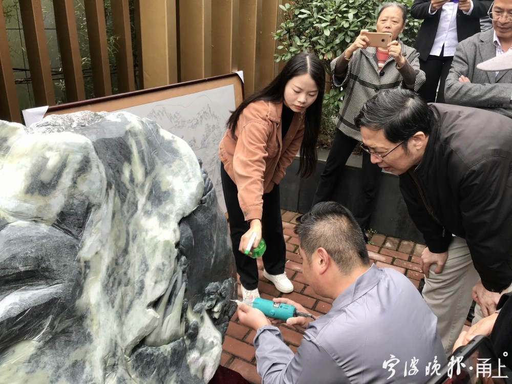 "国字号"大师袁嘉骐玉雕作品《大儒王阳明》在宁波梅山开雕_腾讯新闻