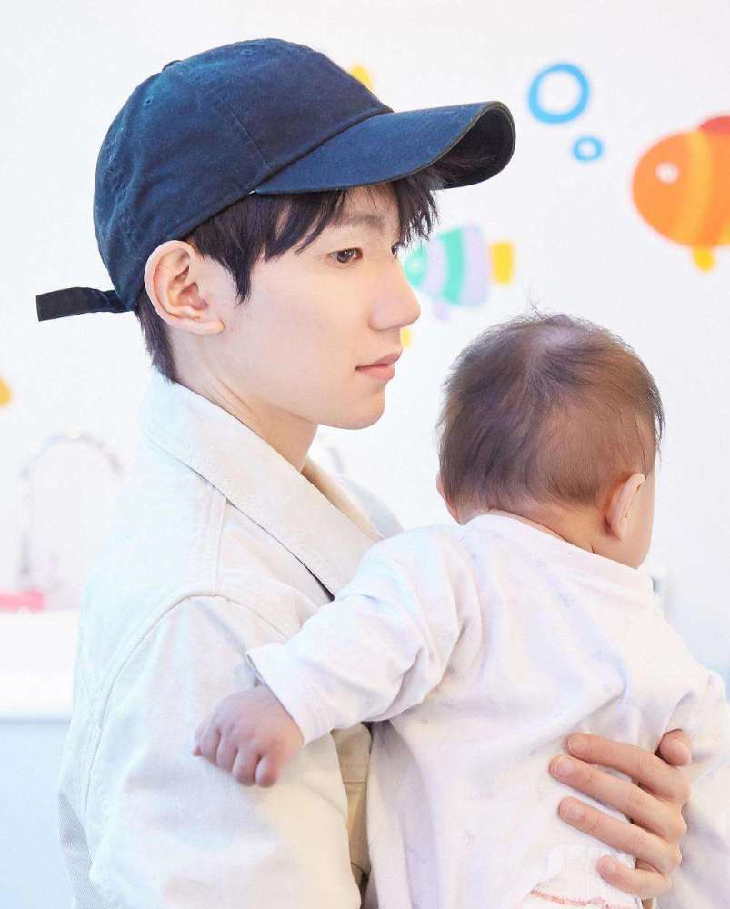 王源是联合国儿童基金会抖音的唯一关注,公益路上他从来没有停止