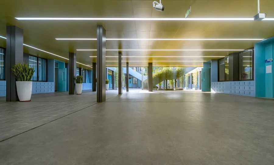 中小学建筑设计深圳罗湖翠园中学东晓校区腾挪学校案例