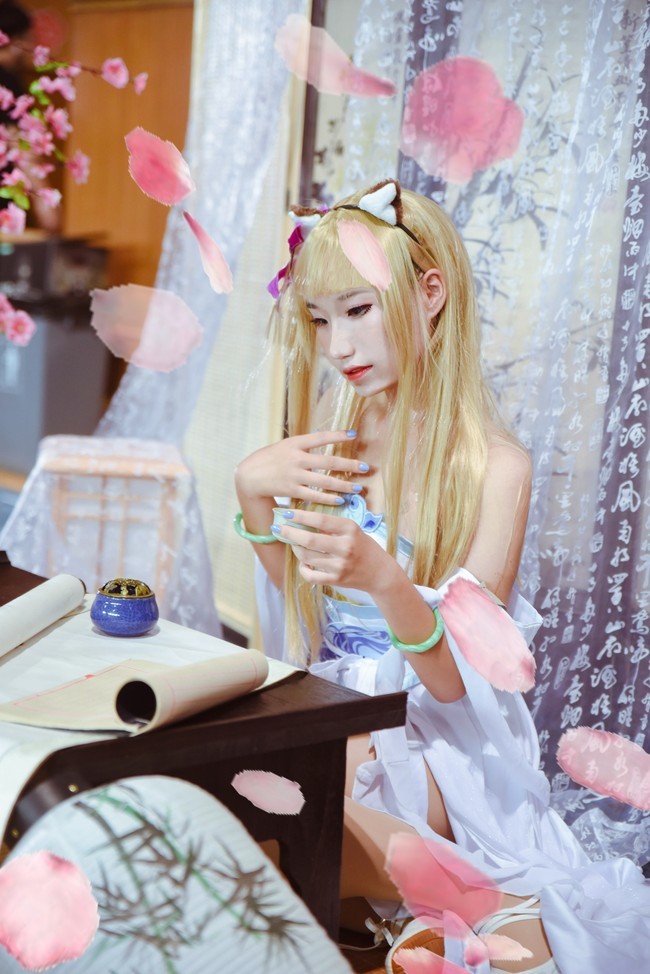 cos赏析猫妖的诱惑苏清寒