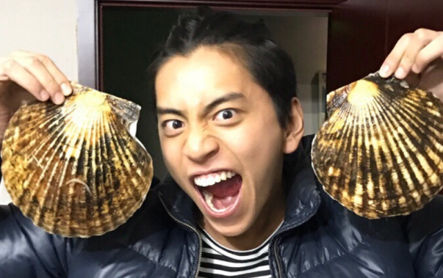 第一次认识王大陆,他演了《我的少女时代》,当初他的形象痞痞的,加上