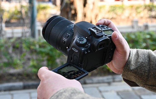 摄影初学者优选佳能90d的四个核心优势