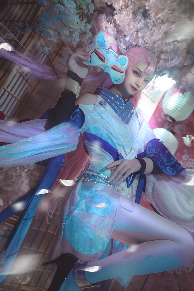 cos猫影幻舞貂蝉发光的剪刀腿