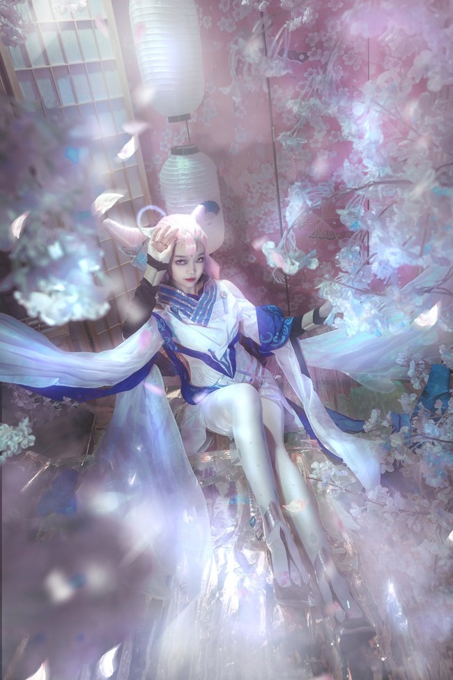 cos猫影幻舞貂蝉发光的剪刀腿