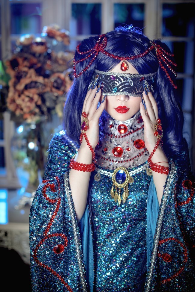 cos恐怖宠物店美杜莎不能直视眼睛