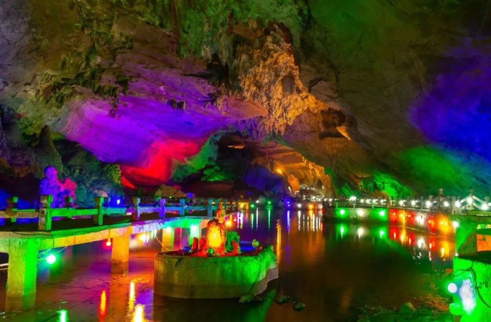 大王洞府溶洞漂流温馨提示根据上级"安全有序恢复景区开放"的要求