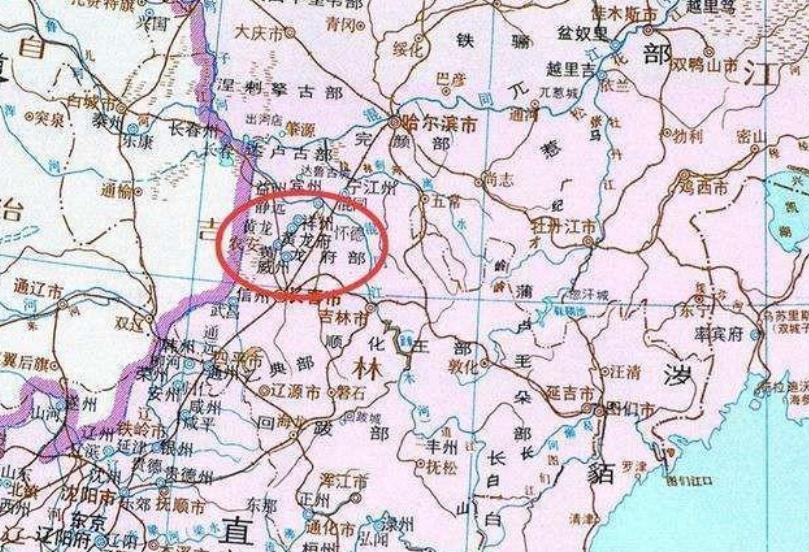 辽太祖回师途中,又顺便占领了渤海国重镇扶余府,并住在这里养病.