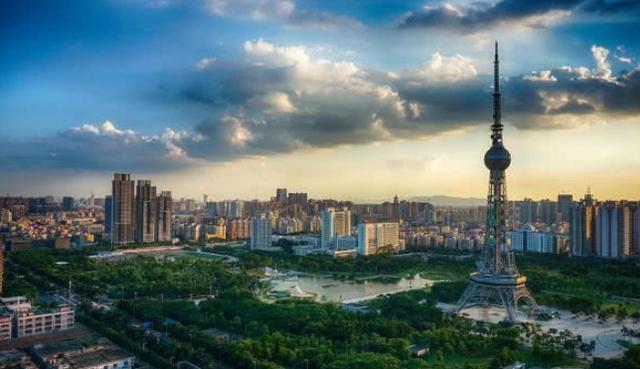 一线超市gdp_一线城市重新排名,与GDP保持同频,“北上广深”或成历史(2)