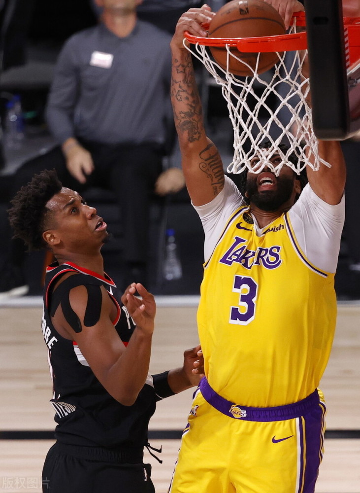 去年的盖帽王怀特塞德,真的沦落到只能签约底薪了吗?