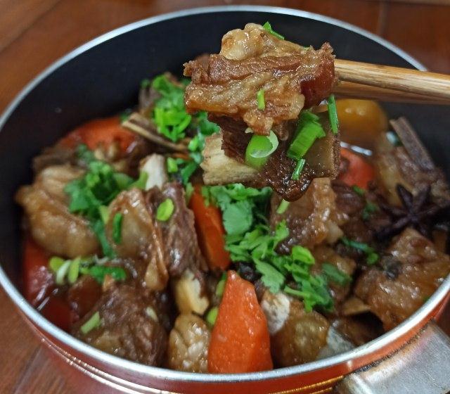 胡萝卜炖羊肉,鲜嫩不膻,滋补暖身