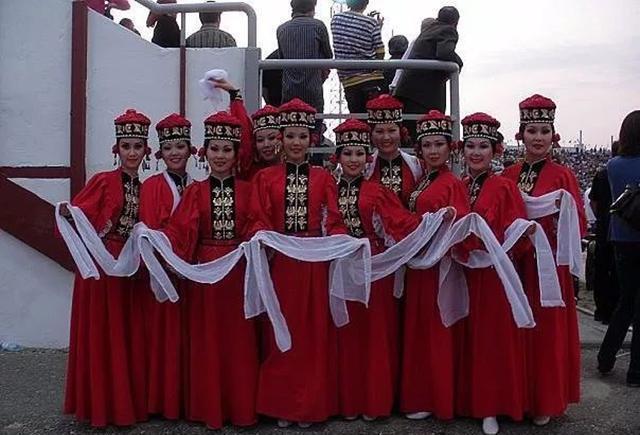 卡尔梅克欧洲唯一信佛的国家居民黄皮肤黑眼睛满满中华风情