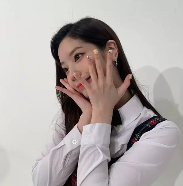 Twice化妆师公开 多贤白皙无暇肌肤秘密 网赞 果然是天生丽质 化妆师 肌肤 韩国女团 化妆 底妆