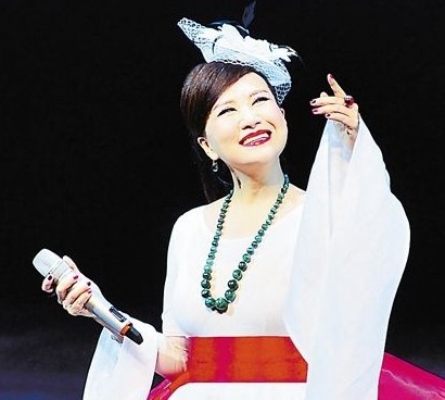 曾是一代歌后郑绪岚在1987年春晚舞台爆红之后为何被封杀