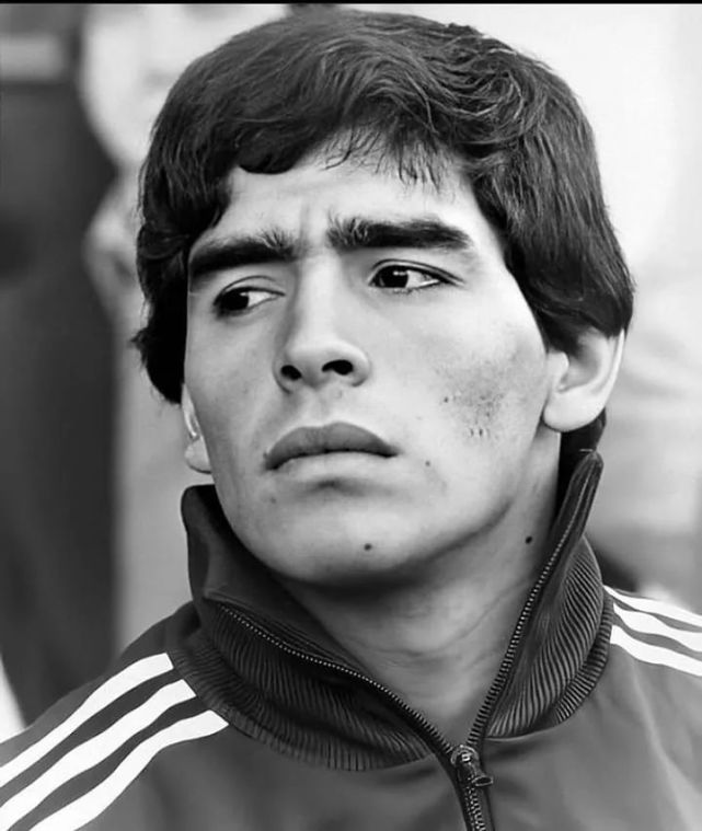 潮流壁纸diegoarmandomaradona