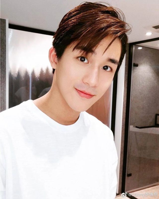 湾湾的小白兔男孩李博翔