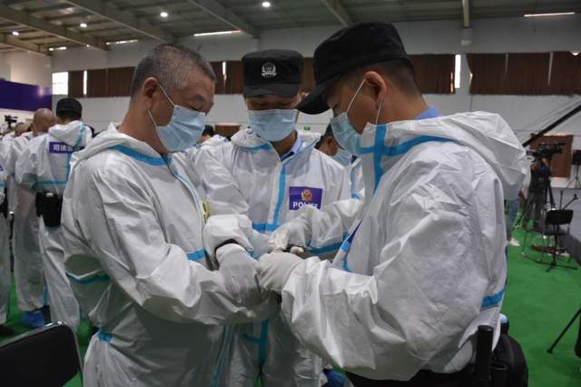 长安剑点名陕西葛七宝,把自己当"皇上",家族资产数字太吓人!