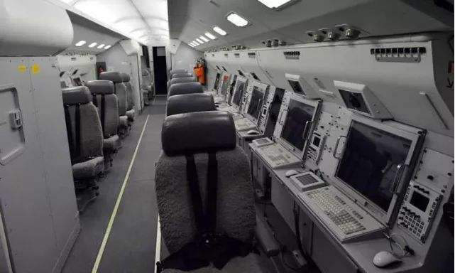 空警500加油版现身作战距离可远达万里展现中国超强战争潜力