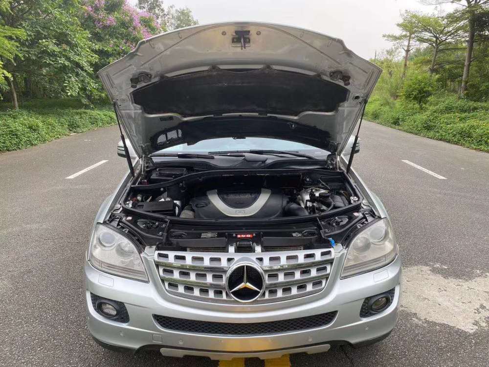 当年百万级豪华suv的2009款奔驰ml350车主现仅售7万_腾讯新闻