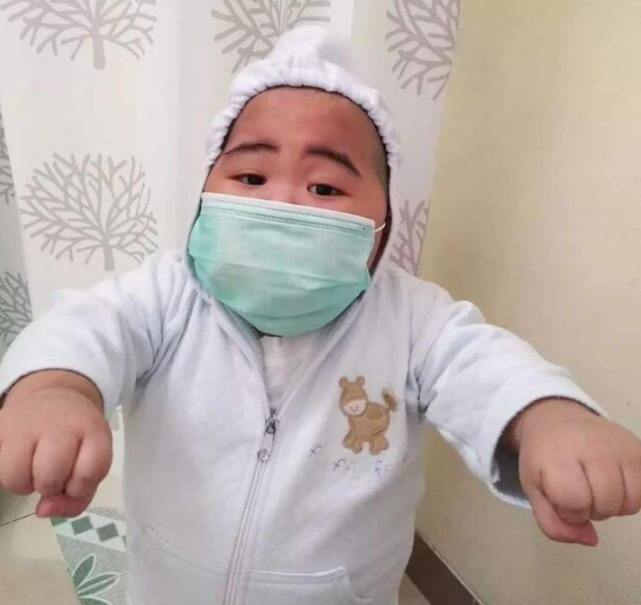 最近,tatan频繁在社交媒体上与郭艾伦进行互动,他学习