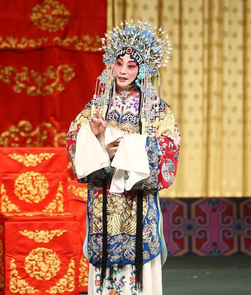 梅葆玥是梅兰芳大师唯一的一个女儿,因为排行在七后来人们熟悉的称为"