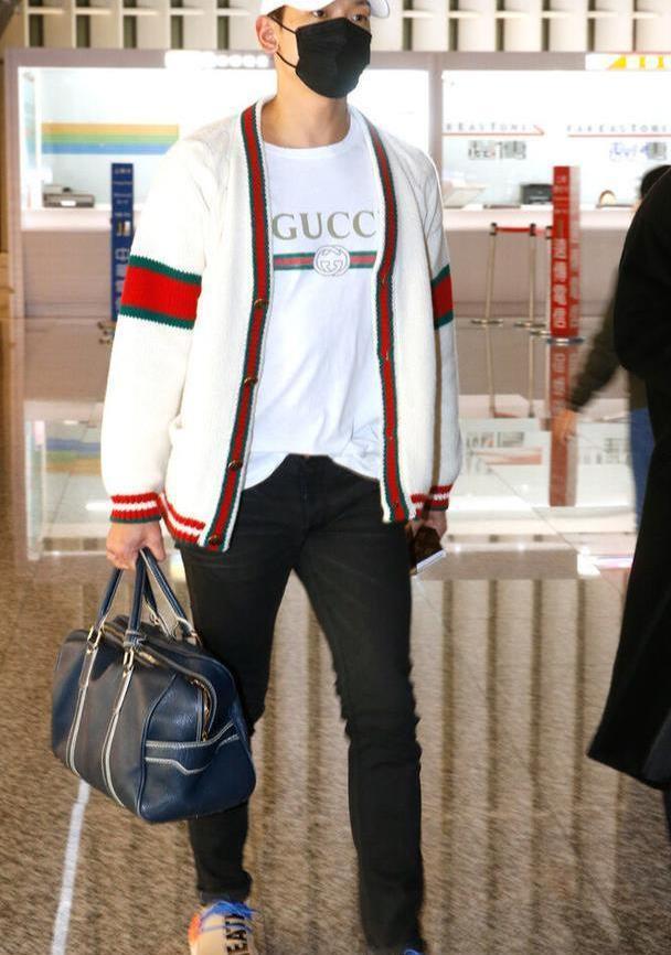 rain近照曝光瘦脱相,脸颊凹陷,双眼空洞显沧桑_腾讯新闻