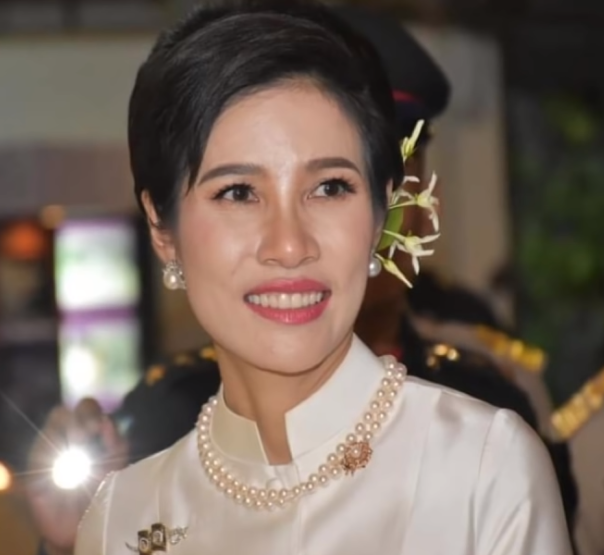 泰国现任王妃图片