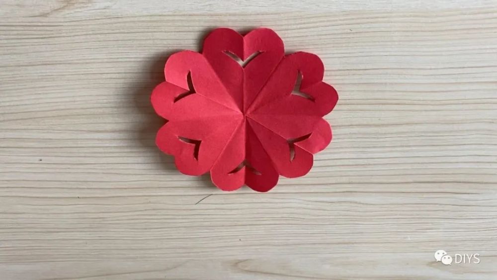 剪纸diy六瓣窗花的剪纸方法