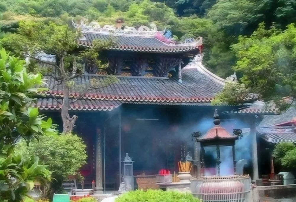 梅州灵光寺风景区，