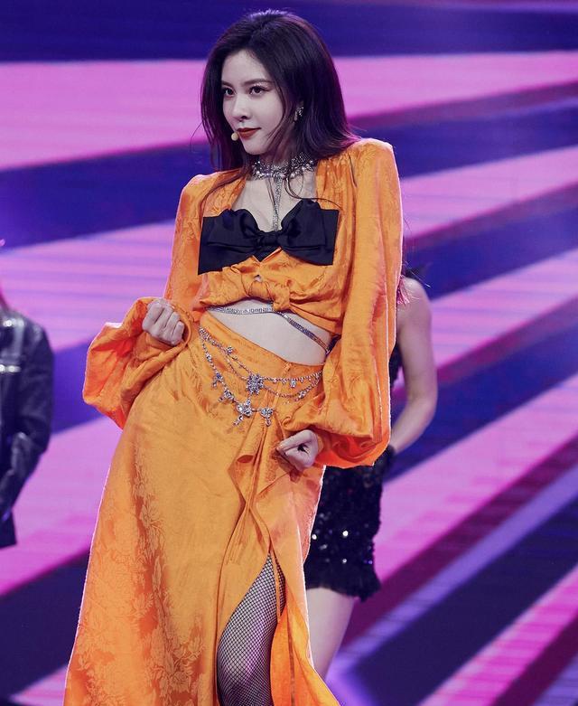 宋妍霏 第6686期潮流写真分享 腾讯新闻