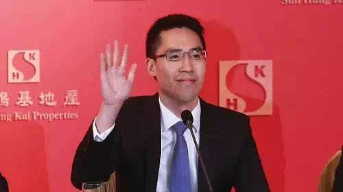 作为新鸿基地产的新一代掌门人,郭基辉可以说是真正的隐形富豪.