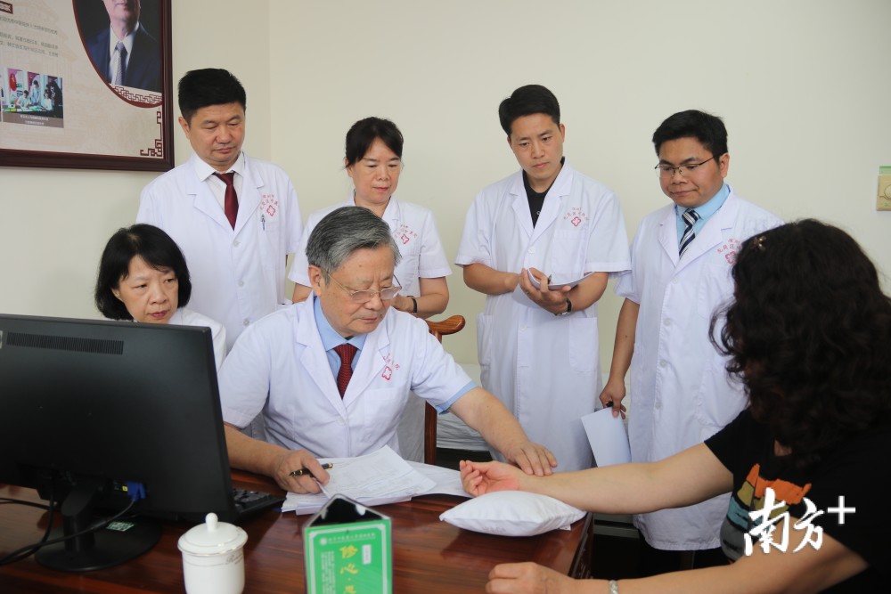 进入全国百强医院，北京中医药大学深圳医院（龙岗）凭什么？_腾讯新闻