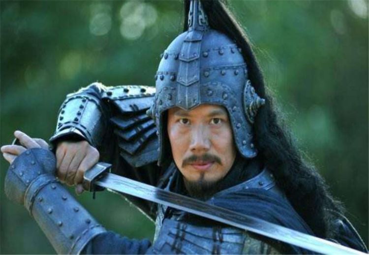 为何夏侯家如此受曹操青睐呢?