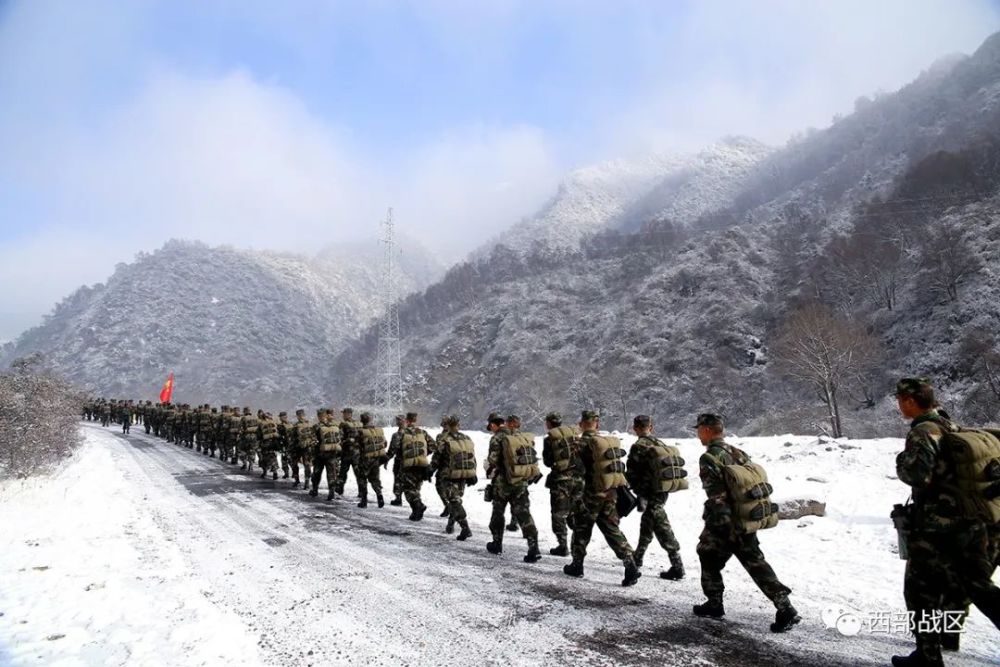 西部战区特有精神之高原火箭兵精神