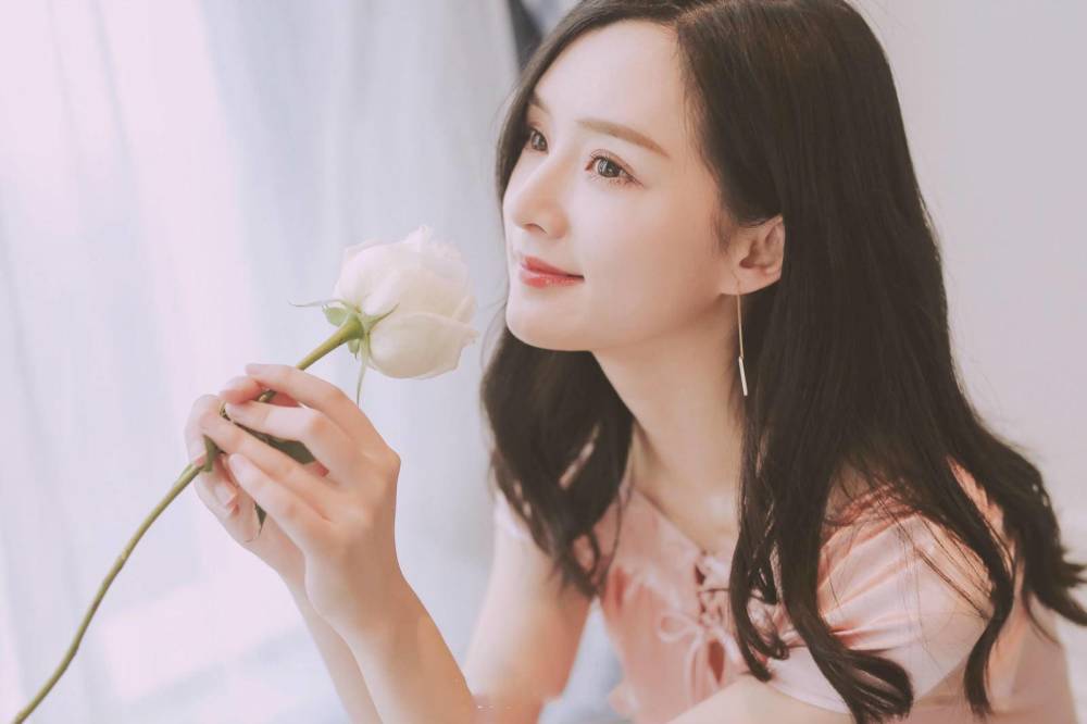 1990年出生的20位女明星,现年都30岁了,谁是你心中永远的女神?