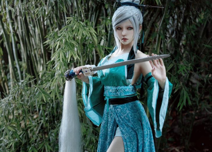 秦时明月终于在现实中找到晓梦大师形象气质比动漫还美名剑秋郦瞩目