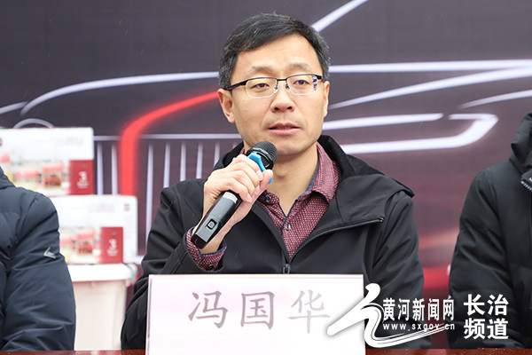 图为:华北机电学校校长冯国华讲话