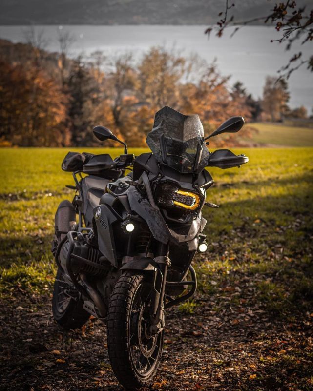 宝马r1250gs摩托车酷爆