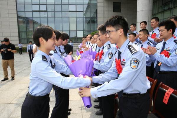 警校排名2020完整版_2020公安警察类高校排名出炉,榜首实至名归