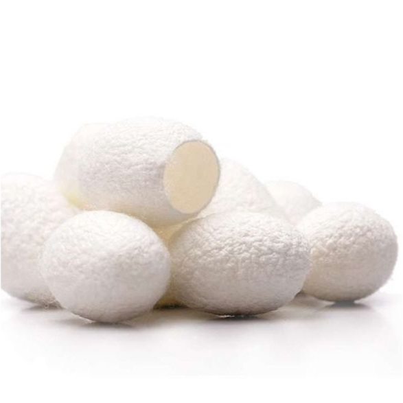 张爱玲说:"当丝绸温柔地在女人身上流动,是叹息,是爱抚,是怜惜,是惊人