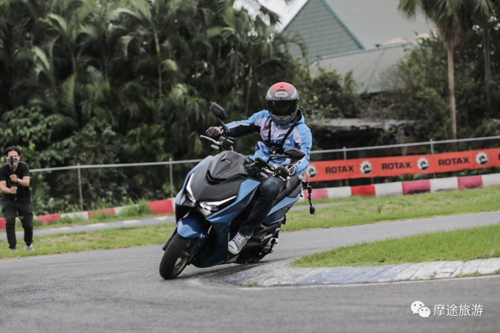 后独立摇臂配tc,阳光krv 180小ak运动踏板来了!_腾讯新闻