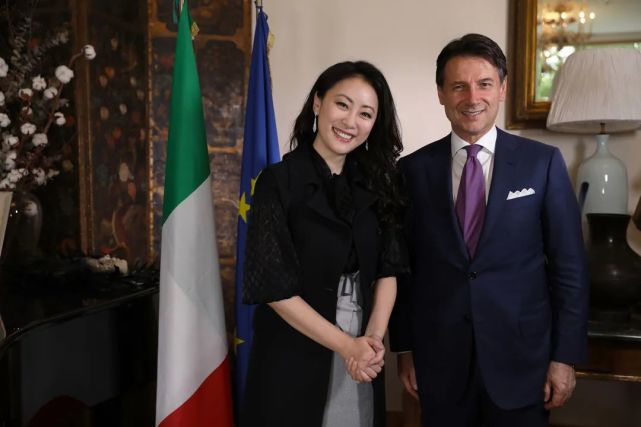 "十大杰出新港青"评选:世界政要们对晓田说了些什么?