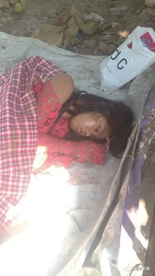 缅甸仰光一名妙龄少女失踪一夜后躺在街头衣衫不整身上还有伤