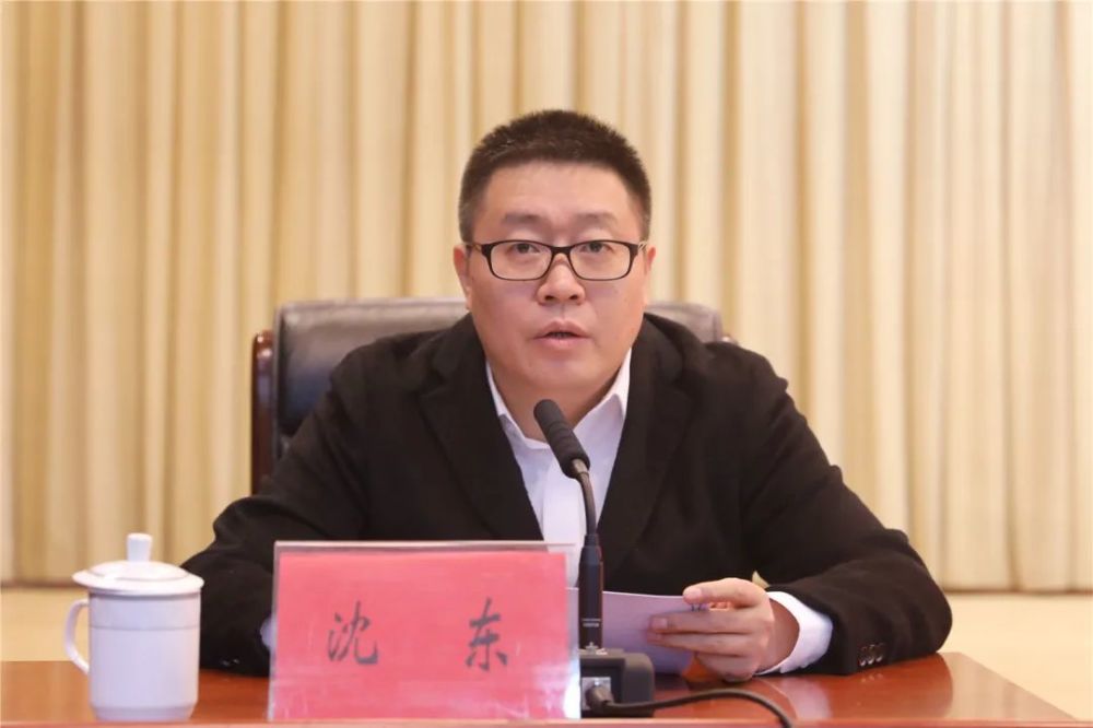 黄四清在报告中全面阐述了党的十九届五中全会的重大意义和主要成果