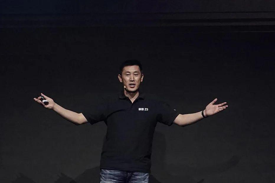 秦涛是中华万年历创始人,在 2016 年加入小米.