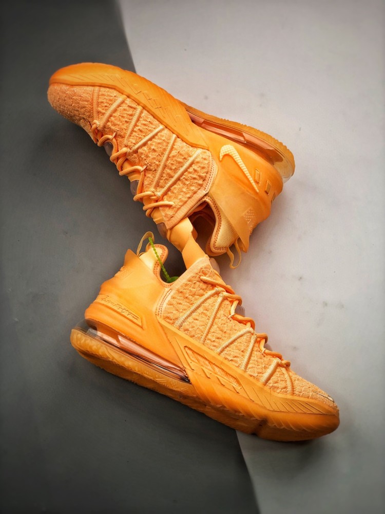 詹姆斯18代总冠军战靴 詹18