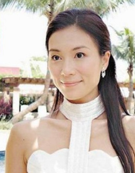 梁少英对他有着雪中送炭的情分,在低谷时期帮助他,帮他重拾音乐,之后