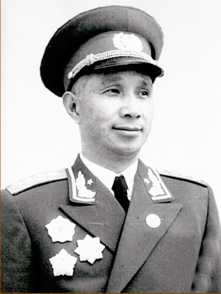 1955年授衔时,粟裕排在大将第一位.