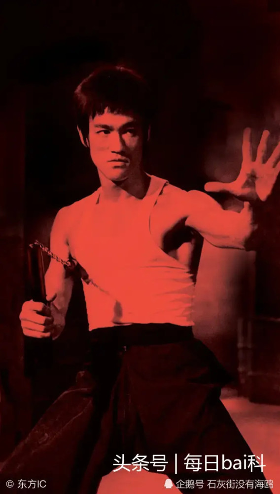 他给我们带来了很多好的作品,其中最典型的就是《猛龙过江》,《龙争虎